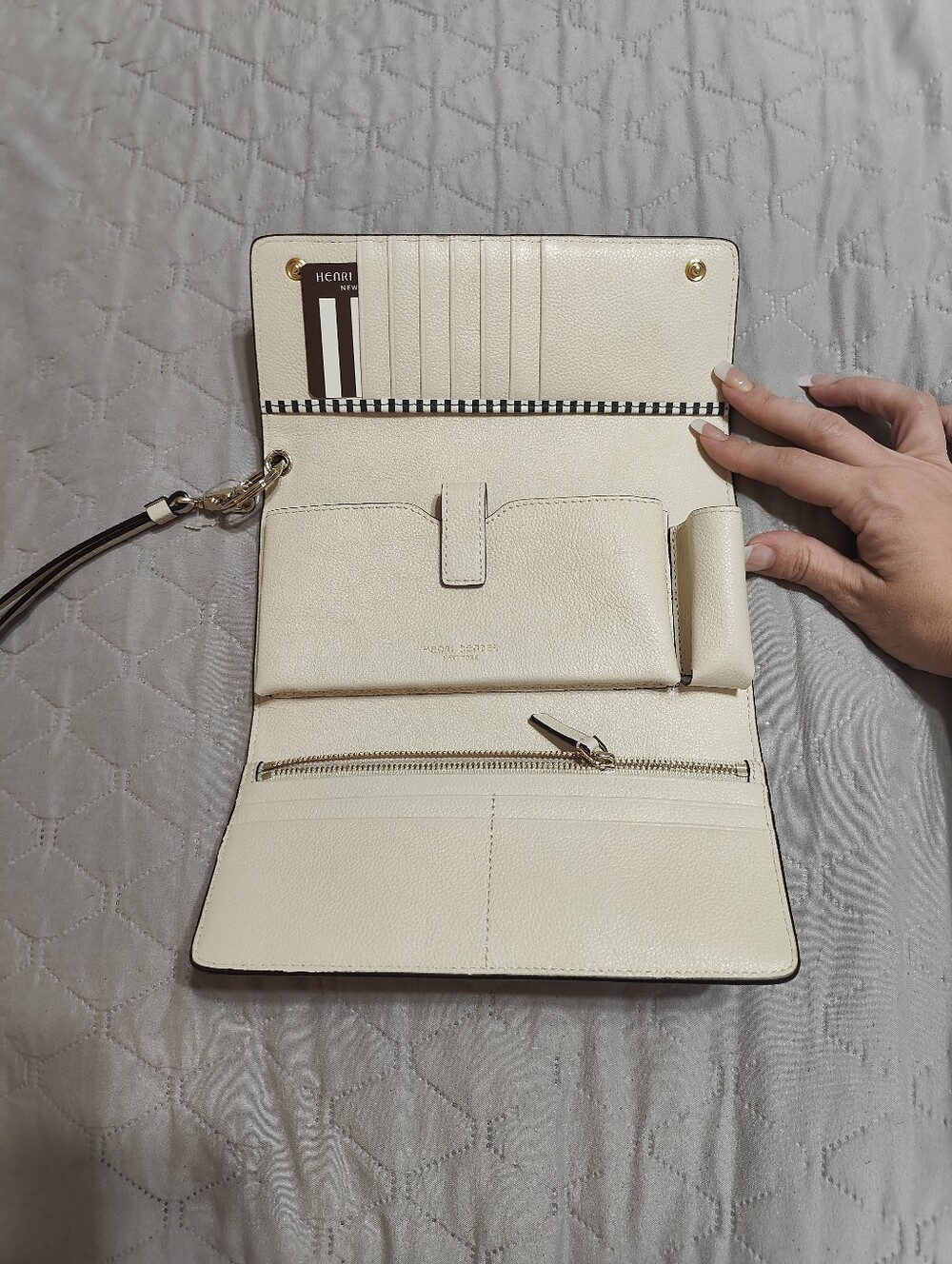 Henri Bendel Cream Embroidered Wristlet Clutch - Picture 5 of 10